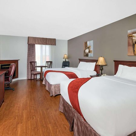Hotel Ramada Plaza By Wyndham Gatineau/Manoir Du Casino Zewnętrze zdjęcie
