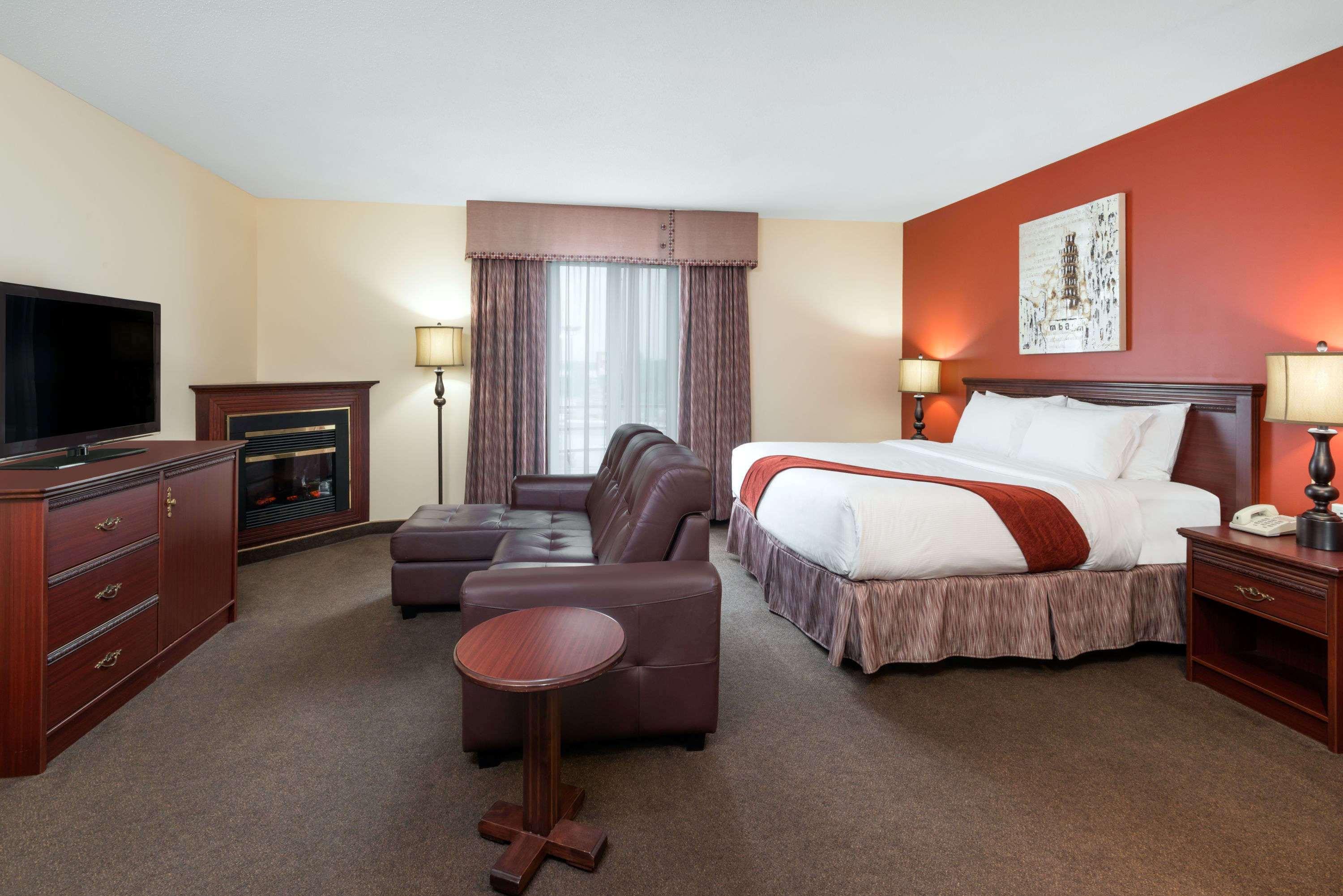 Hotel Ramada Plaza By Wyndham Gatineau/Manoir Du Casino Zewnętrze zdjęcie