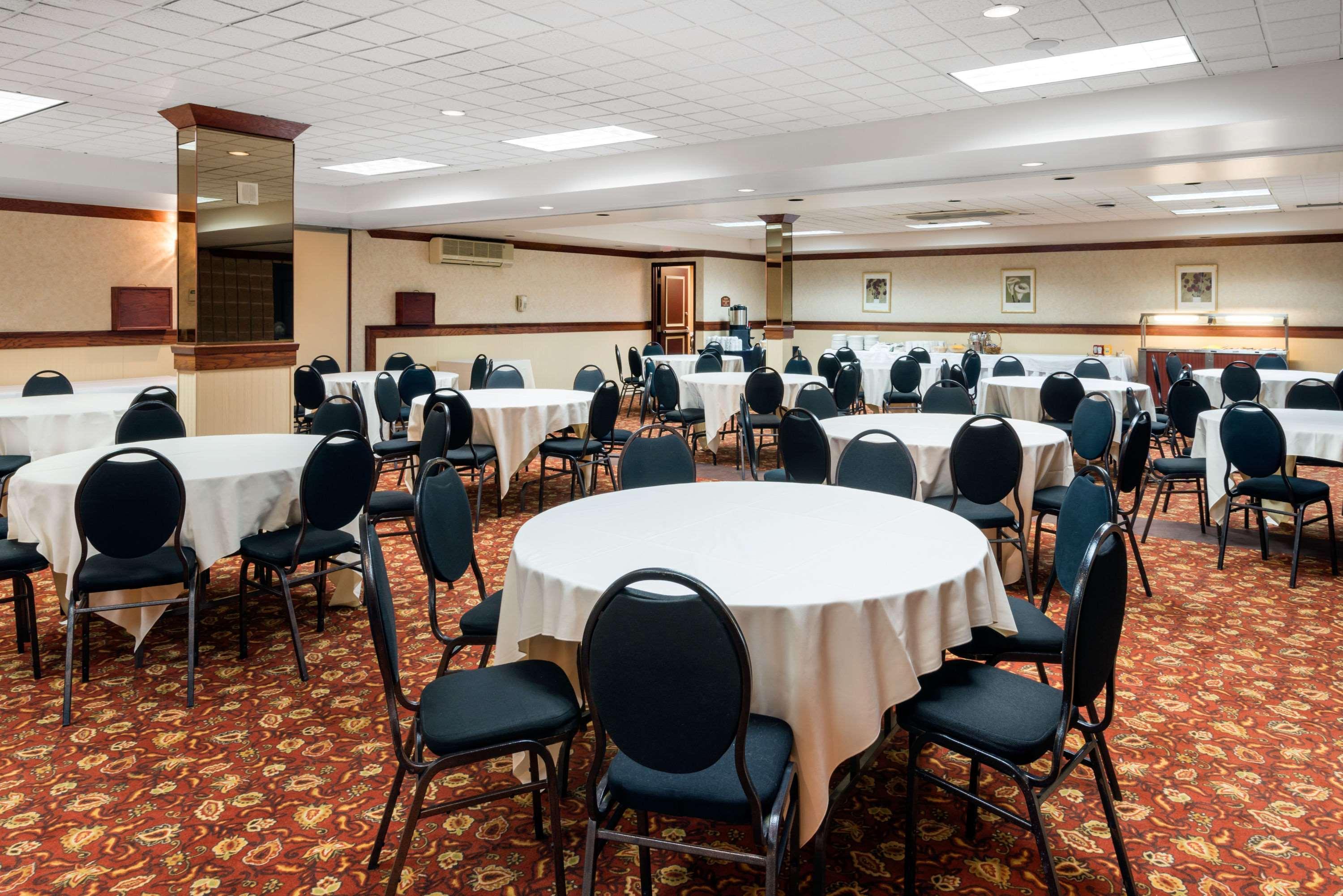 Hotel Ramada Plaza By Wyndham Gatineau/Manoir Du Casino Zewnętrze zdjęcie