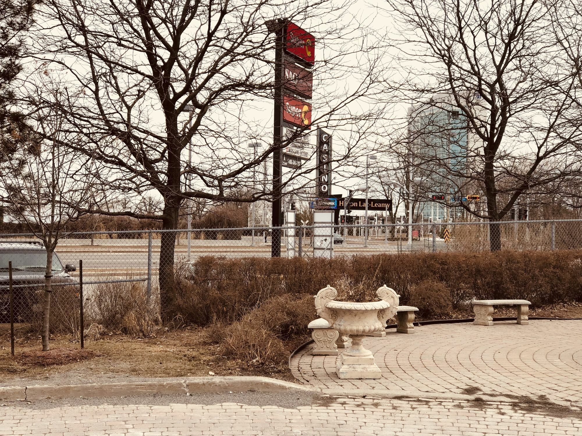 Hotel Ramada Plaza By Wyndham Gatineau/Manoir Du Casino Zewnętrze zdjęcie